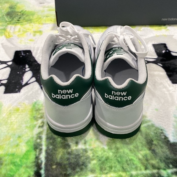 New balance white and green size 10 worn once box has a little damage to it. - Picture 12 of 14